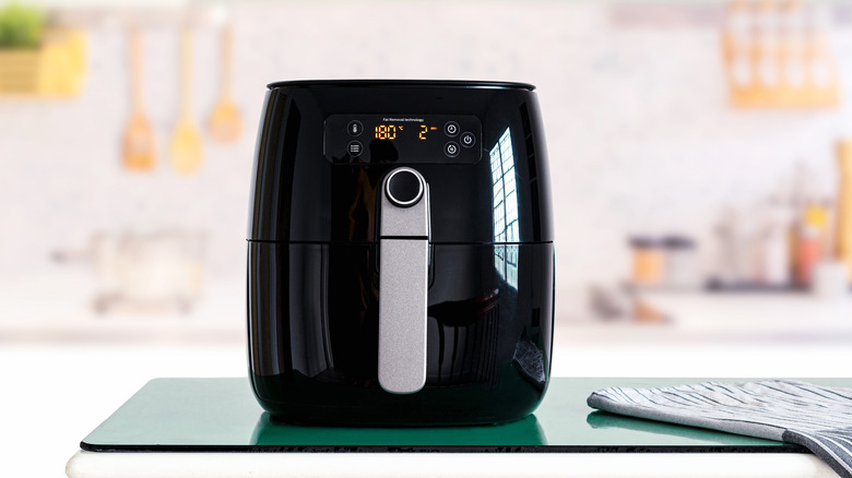 Air fryer machine