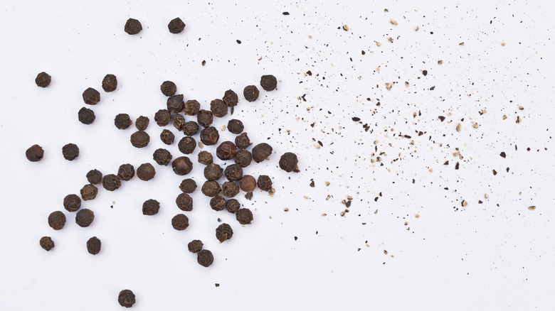 peppercorns and cracked pepper