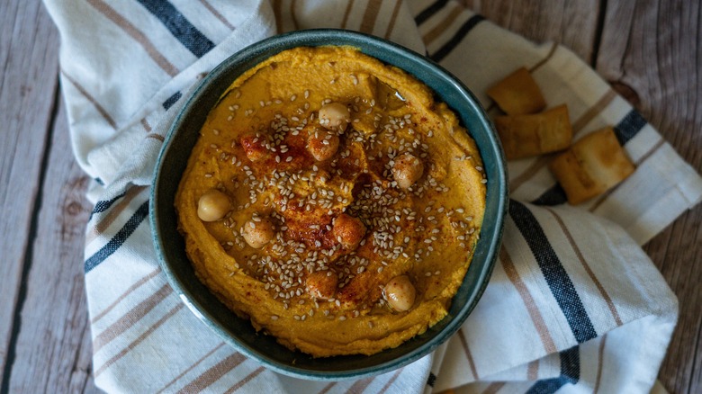 pumpkin spice hummus