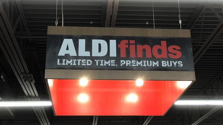 Aldi Finds sign