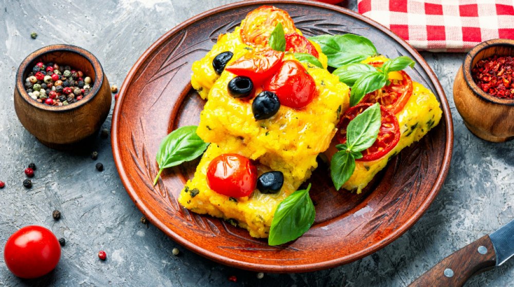 Polenta pizza bites