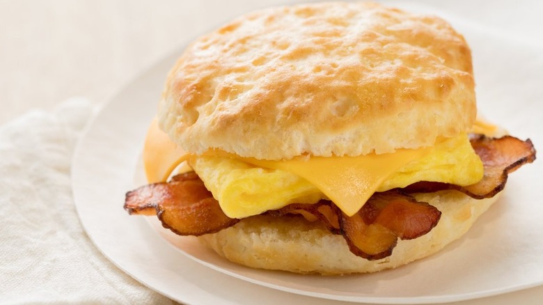 bacon egg and cheese biscuit