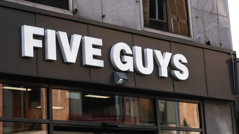 five guys restaurant