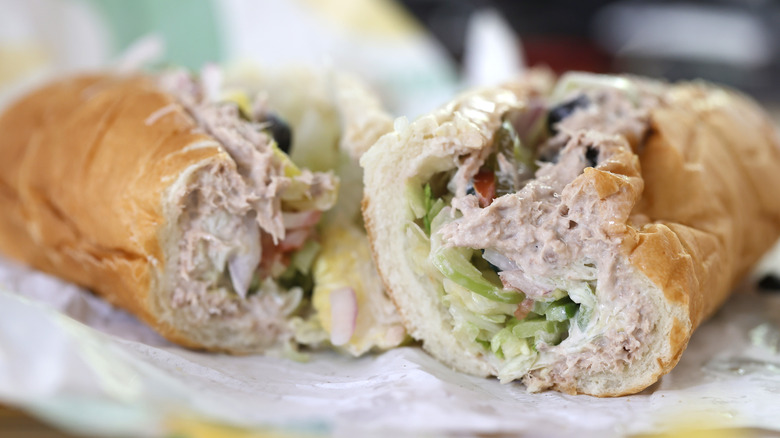 Tuna Subway sandwich