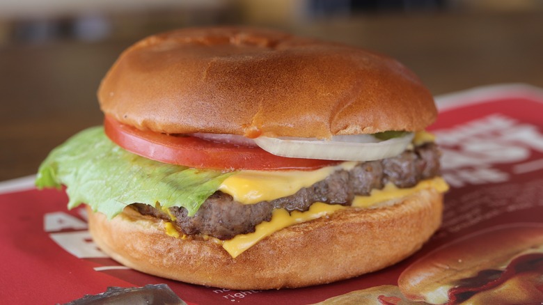 Wendy's Dave's Single cheeseburger