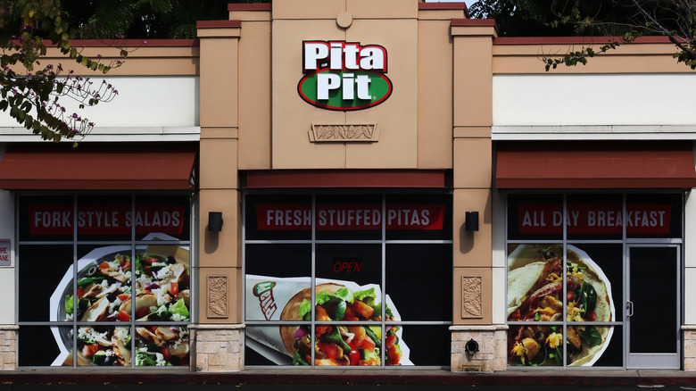 Pita Pit outlet as seen from outside