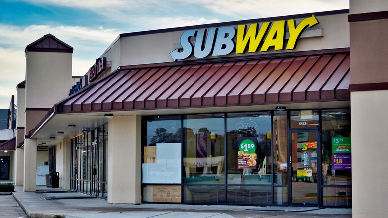 Exterior of a Subway restaurant