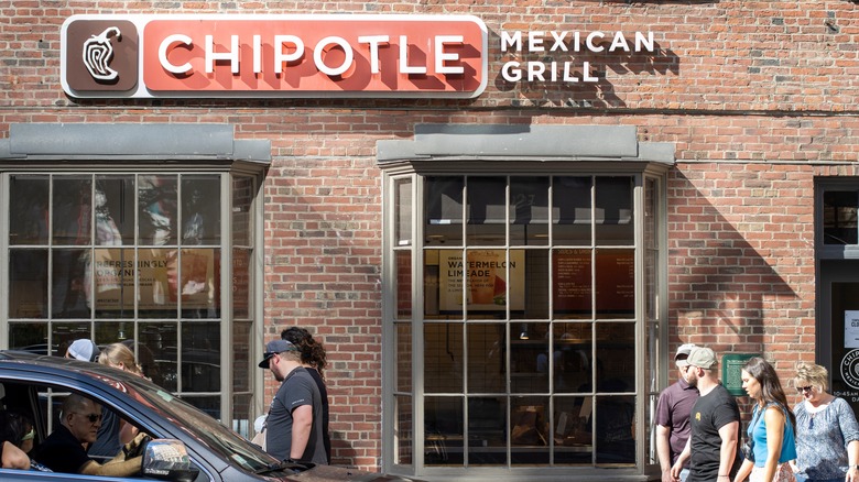 Chipotle exterior