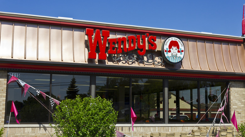 Exterior of Wendy's restaurant