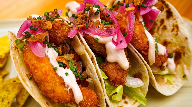 fast food fish tacos