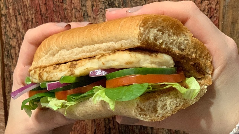 grilled chicken subway sandwich