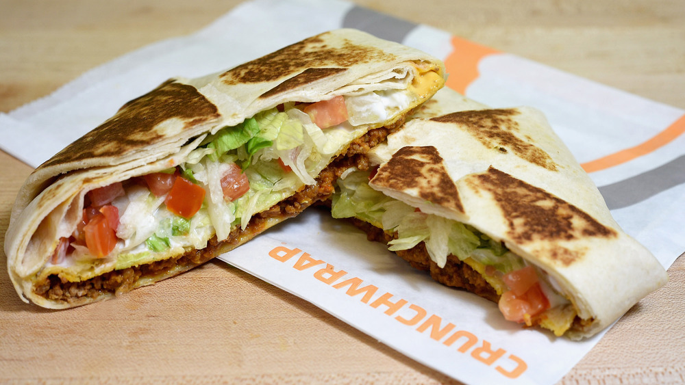 crunchwrap supreme fast food