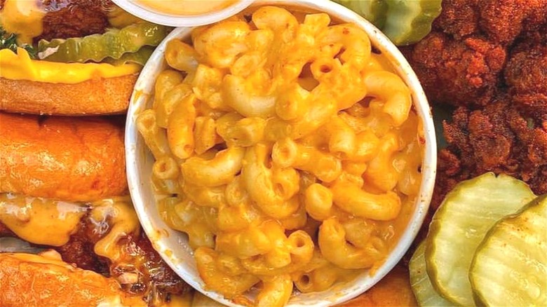 mac and cheese in bowl