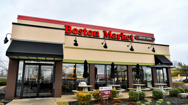 Boston Market store