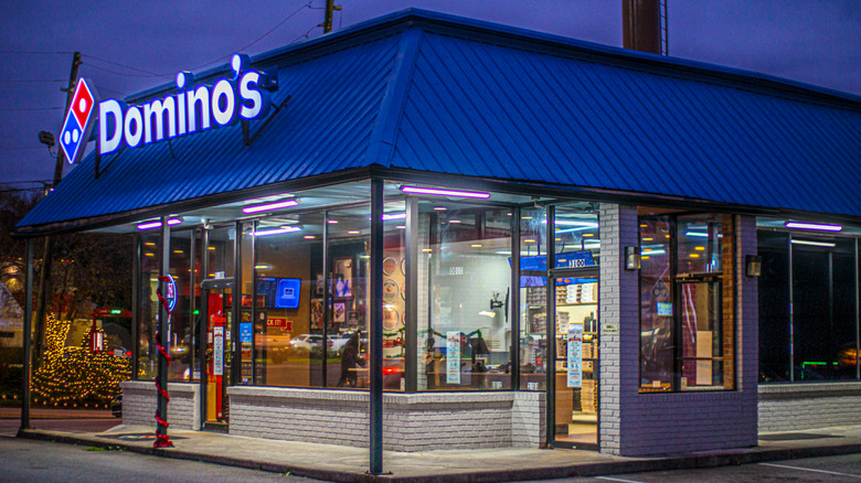 Domino's store