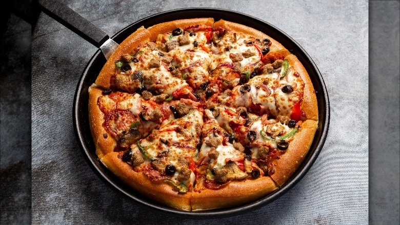 meat pizza from pizza hut