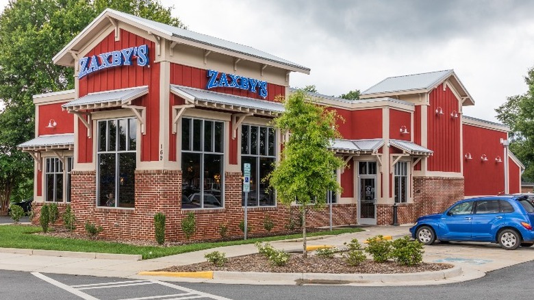 Zaxby's restaurant exterior