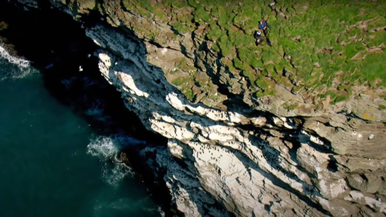 gordon ramsay on Icelandic cliff