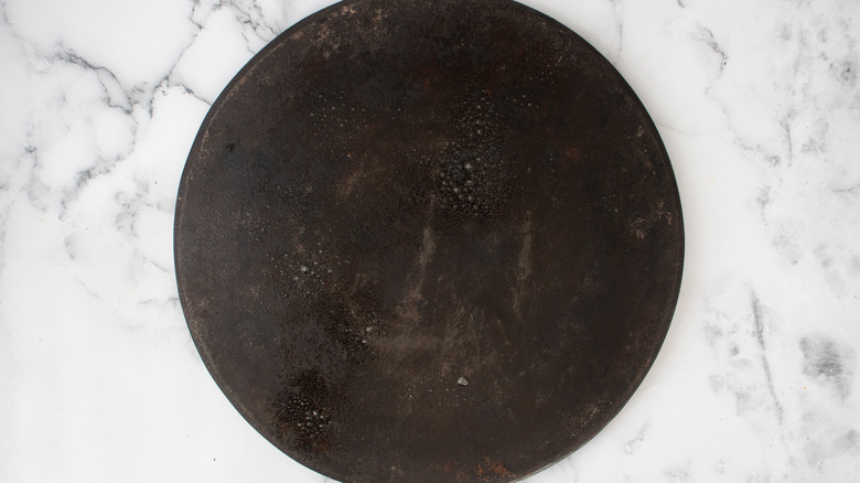 greased round pan