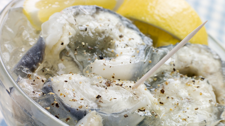 Jellied eels in bowl