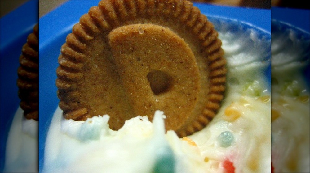 Dunkaroos cookie with frosting