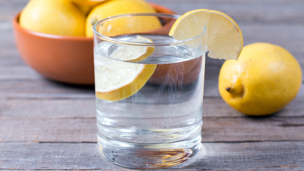 lemon in a glass of water