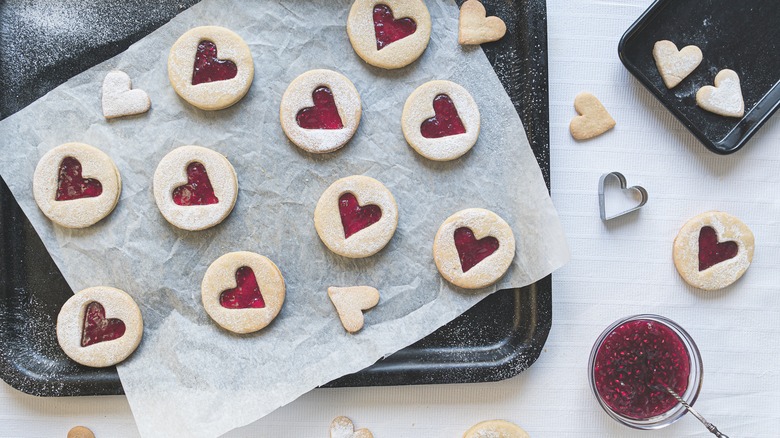 heart shaped linzer cookies