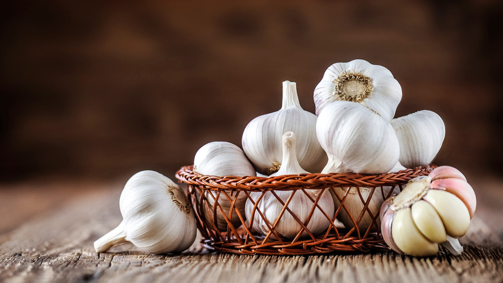 raw garlic