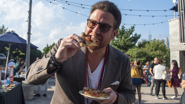 Scott Conant eats at NYCWFF