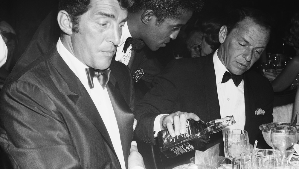 Frank Sinatra pouring Jack Daniels 