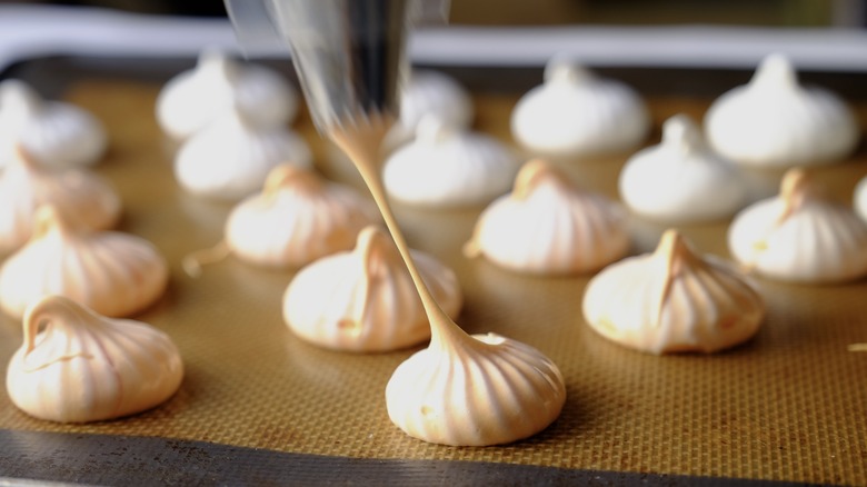 creating meringues