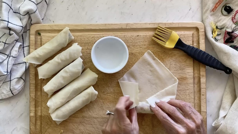 wrapping the lumpia