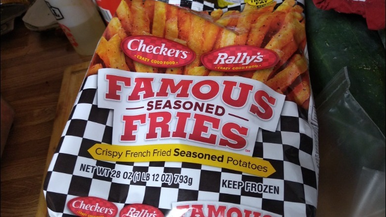 Bag of frozen Checkers Rally's Famous Seasoned Fries