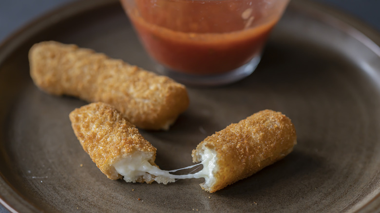 Farm Rich cheese sticks