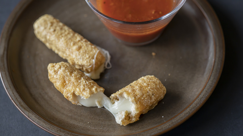 Golden Crisp cheese sticks