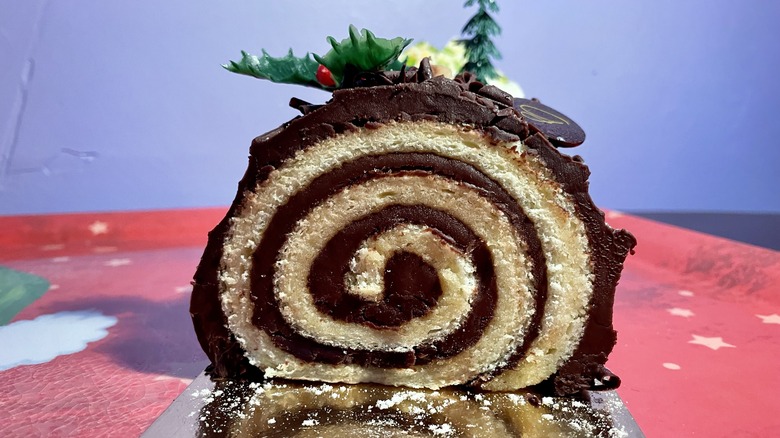 spiral of Yule log