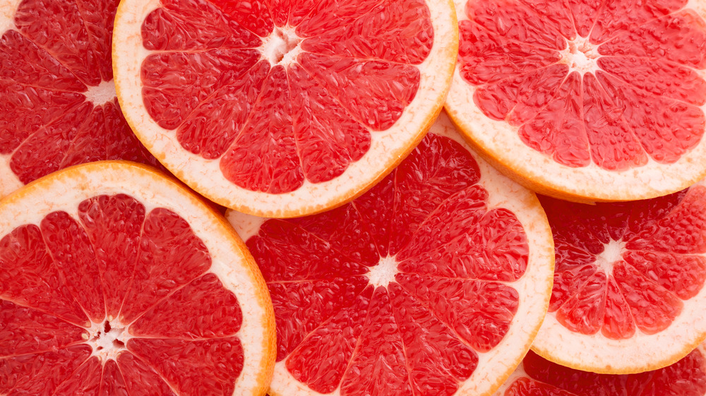 Grapefruit slices