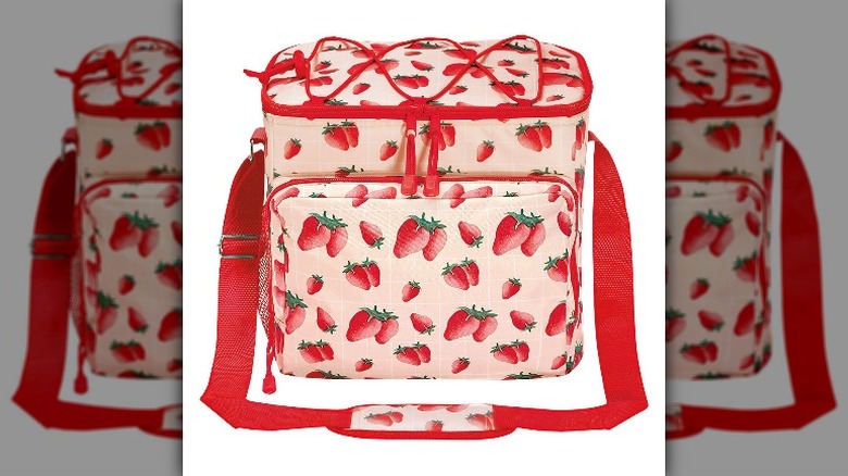 strawberry-patterned insulated bag