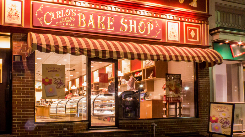 Carlo's Bake Shop at night