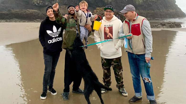 Top Chef judges and son on Oregon beach