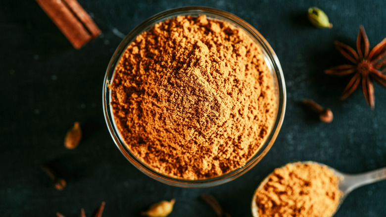 garam masala in bowl