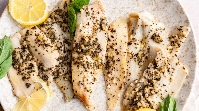 fish fillets with basil lemon