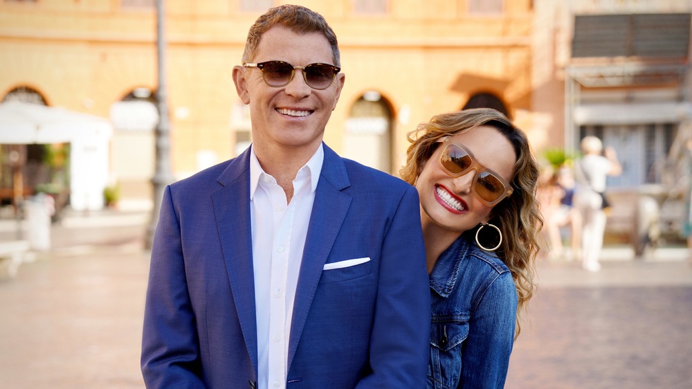 Bobby Flay and Giada De Laurentiis pose in Italy