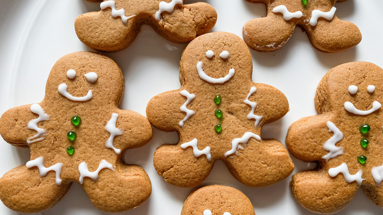 decorated gingerbread men cookies