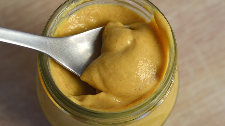 honey mustard in jar