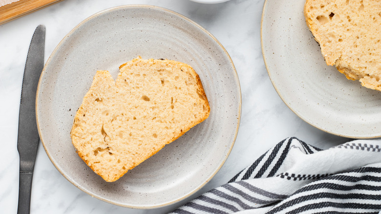 bread slice on plate