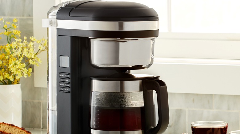 Drip coffee maker