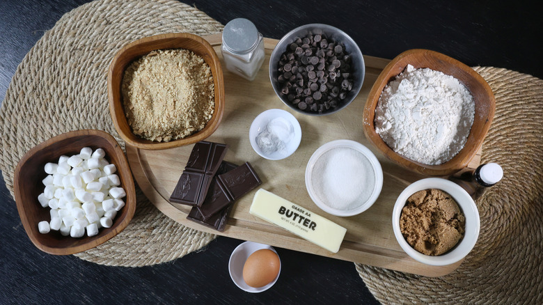 S'mores pizookie ingredients