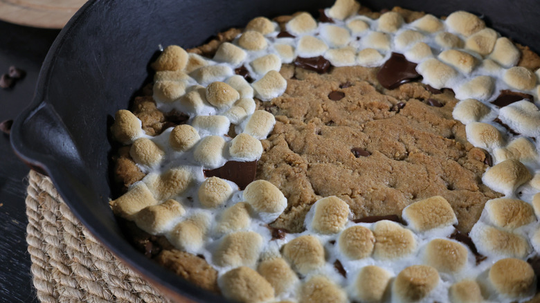 S'mores pizookie with marshmallows