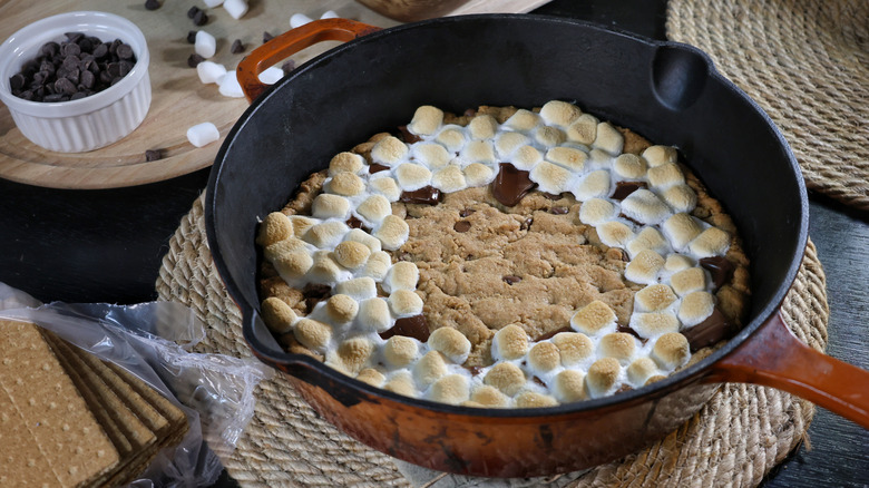 S'mores pizookie in skillet